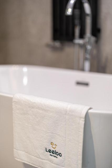 Leeloo Aparthotel Człuchów Exteriör bild